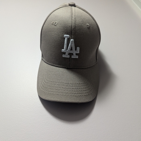 Beige neutral Baseball Hat - Picture 3 of 5